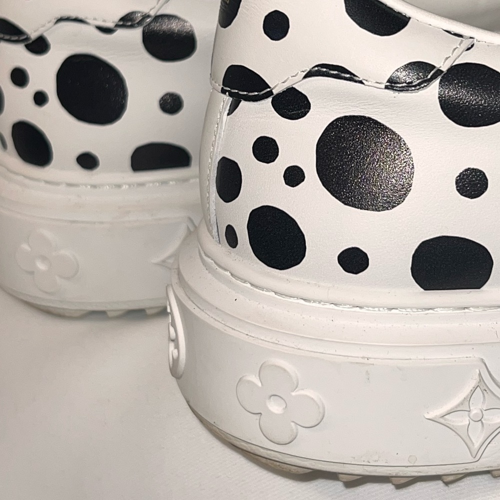 Louis Vuitton Time Out Sneaker Polka Dots - Picture 5 of 9